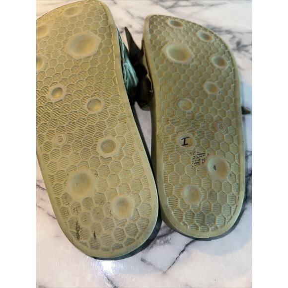Vntg Fenty Puma Olive Bow Slide Rihanna uk5 us 7 8 Slides Sandals green - Picture 8 of 9